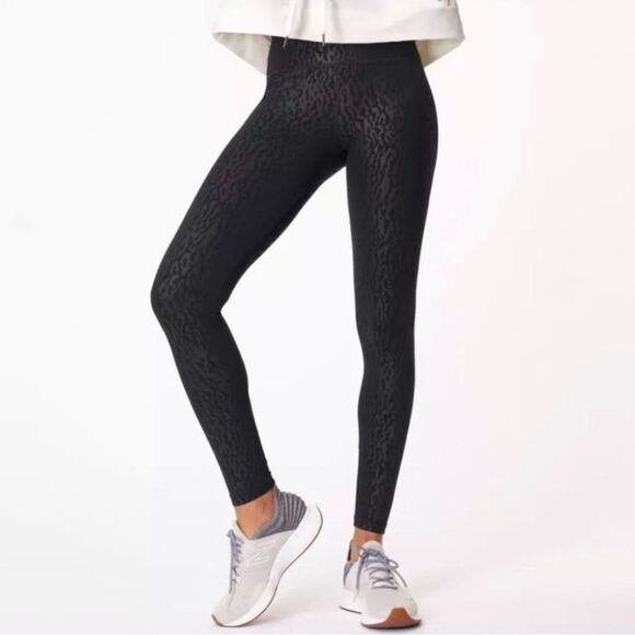 Sweaty Betty • All Day 7/8 leggings embossed leopard - Picture 1 of 5